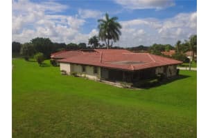 8136 Pine Cir, Tamarac, FL 33321, Sold 10/15/16