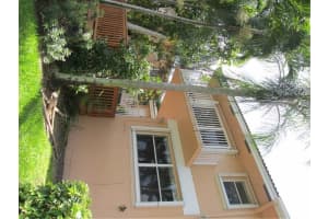 3259 NW 44th St, Oakland Park, FL 33309, Sold 09/27/16