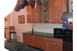 9802 NW 14th St, Coral Springs, FL 33071, Sold 09/28/16