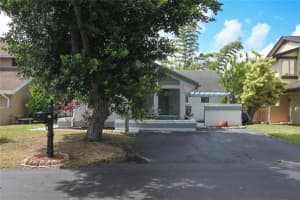 8400 SW 39th Ct, Davie, FL 33328, Sold 10/31/16