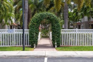 129 Ocean Cay Way, Hypoluxo, FL 33462, Sold 02/10/17