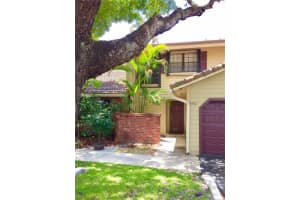 9002 Vineyard Lake Dr, Plantation, FL 33324, Sold 09/06/16