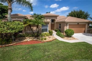 3732 Royal Cypress Ln, Lake Worth, FL 33467, Sold 09/29/16