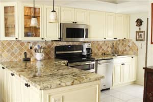 333 NE 21st Ave, Deerfield Beach, FL 33441, Sold 04/25/17