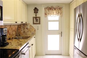 333 NE 21st Ave, Deerfield Beach, FL 33441, Sold 04/25/17