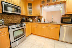 4971 SW 12th St, Margate, FL 33068, Sold 10/13/16