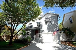 10111 NW 6th St, Pembroke Pines, FL 33026, Sold 09/30/16