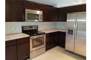 9532 NW 9th Ct, Plantation, FL 33324, Sold 11/17/16