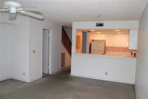 4346 SW 70th Terrace, Davie, FL 33314, Sold 09/01/16