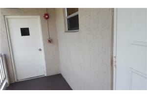 8735 Ramblewood Dr, Coral Springs, FL 33071, Sold 09/21/16