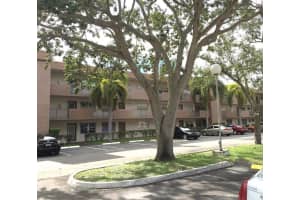 8405 NW 61st St, Tamarac, FL 33321, Sold 09/21/16