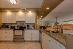 3111 NE 51st St #105c, Fort Lauderdale, FL 33308, Sold 12/19/16