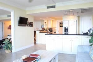 333 NE 21st Ave, Deerfield Beach, FL 33441, Sold 05/31/17