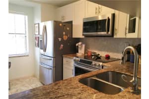 220 City View Dr, Fort Lauderdale, FL 33311, Sold 09/30/16
