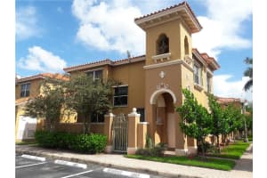 700 SW 106th Ave, Pembroke Pines, FL 33025, Sold 11/04/16