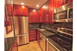 1700 SE 15th St # 105, Fort Lauderdale, FL 33316, Sold 04/28/17