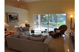 4917 NW 67th Ave, Lauderhill, FL 33319, Sold 10/31/16