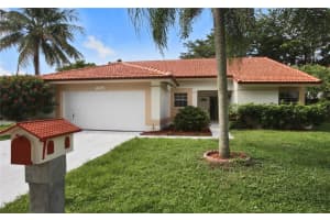 10440 NW 8th Ct, Coral Springs, FL 33071, Sold 11/09/16