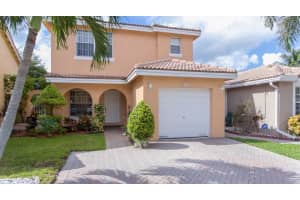 9204 NW 54th St, Sunrise, FL 33351, Sold 10/05/16