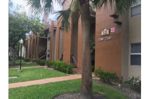 471 SW 113th Way, Pembroke Pines, FL 33025, Sold 11/01/16