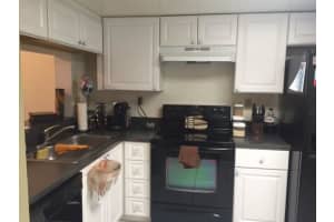 471 SW 113th Way, Pembroke Pines, FL 33025, Sold 11/01/16