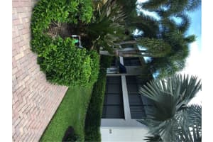 809 NE 1st St, Delray Beach, FL 33483, Sold 03/15/17