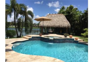 3553 Crystal Ln, Davie, FL 33330, Sold 12/09/16