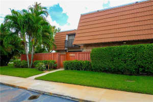 2903 Waterford Dr N, Deerfield Beach, FL 33442, Sold 12/07/16