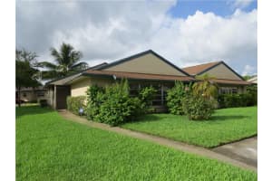 8651 Bridle Path Ct, Davie, FL 33328, Sold 09/30/16