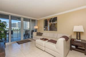 121 Golden Isles Dr, Hallandale Beach, FL 33009, Sold 12/12/16
