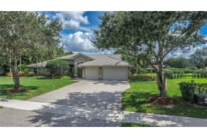 11040 SW 38th Dr, Davie, FL 33328, Sold 01/25/17
