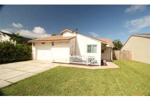 910 SW 108th Ave, Pembroke Pines, FL 33025, Sold 10/31/16