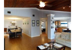 910 SW 108th Ave, Pembroke Pines, FL 33025, Sold 10/31/16