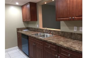 3262 NW 88th Ave, Sunrise, FL 33351, Sold 11/23/16