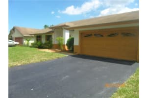 9820 Bosque Ln, Miramar, FL 33025, Sold 10/25/16