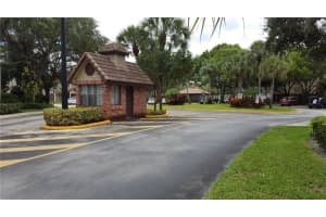 9073 Vineyard Lake Dr, Plantation, FL 33324, Sold 10/20/16