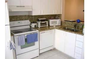 7085 NW 173rd Dr, Hialeah, FL 33015, Sold 02/10/17