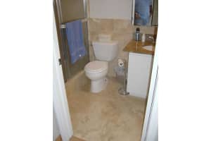 7085 NW 173rd Dr, Hialeah, FL 33015, Sold 02/10/17