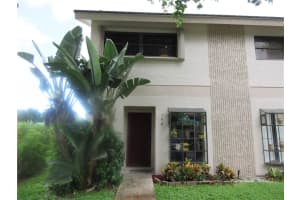 2700 S Oakland Forest Dr, Oakland Park, FL 33309, Sold 04/03/17