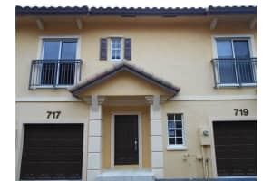 717 NE 43rd St, Oakland Park, FL 33334, Sold 05/01/17