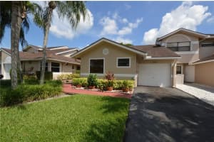 1208 W Lakes Dr, Deerfield Beach, FL 33442, Sold 11/15/16
