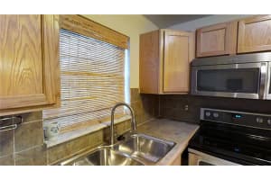 811 W Oakland Park Blvd APT F2, Wilton Manors, FL 33311, Sold 01/13/17