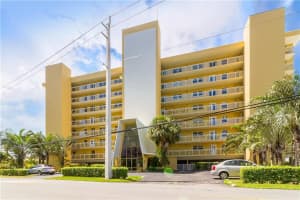 615 N Riverside Dr, Pompano Beach, FL 33062, Sold 05/30/17