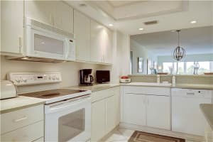 615 N Riverside Dr, Pompano Beach, FL 33062, Sold 05/30/17