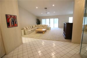 8008 NW 83rd Way, Tamarac, FL 33321, Sold 11/03/16