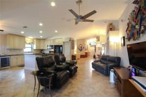 5701 Royal Club Dr, Boynton Beach, FL 33437, Sold 01/31/17