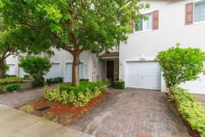 8735 Cypress Walk Ct, Tamarac, FL 33321, Sold 11/03/16
