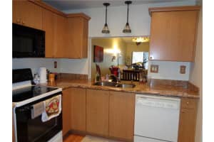 9355 Wedgewood Dr B17, Tamarac, FL 33321, Sold 12/19/16