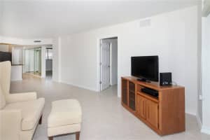 5300 NE 24th Terrace #503c, Fort Lauderdale, FL 33308, Sold 11/02/16