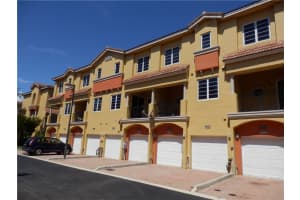 1833 Coral Heights Ln, Oakland Park, FL 33308, Sold 12/02/16